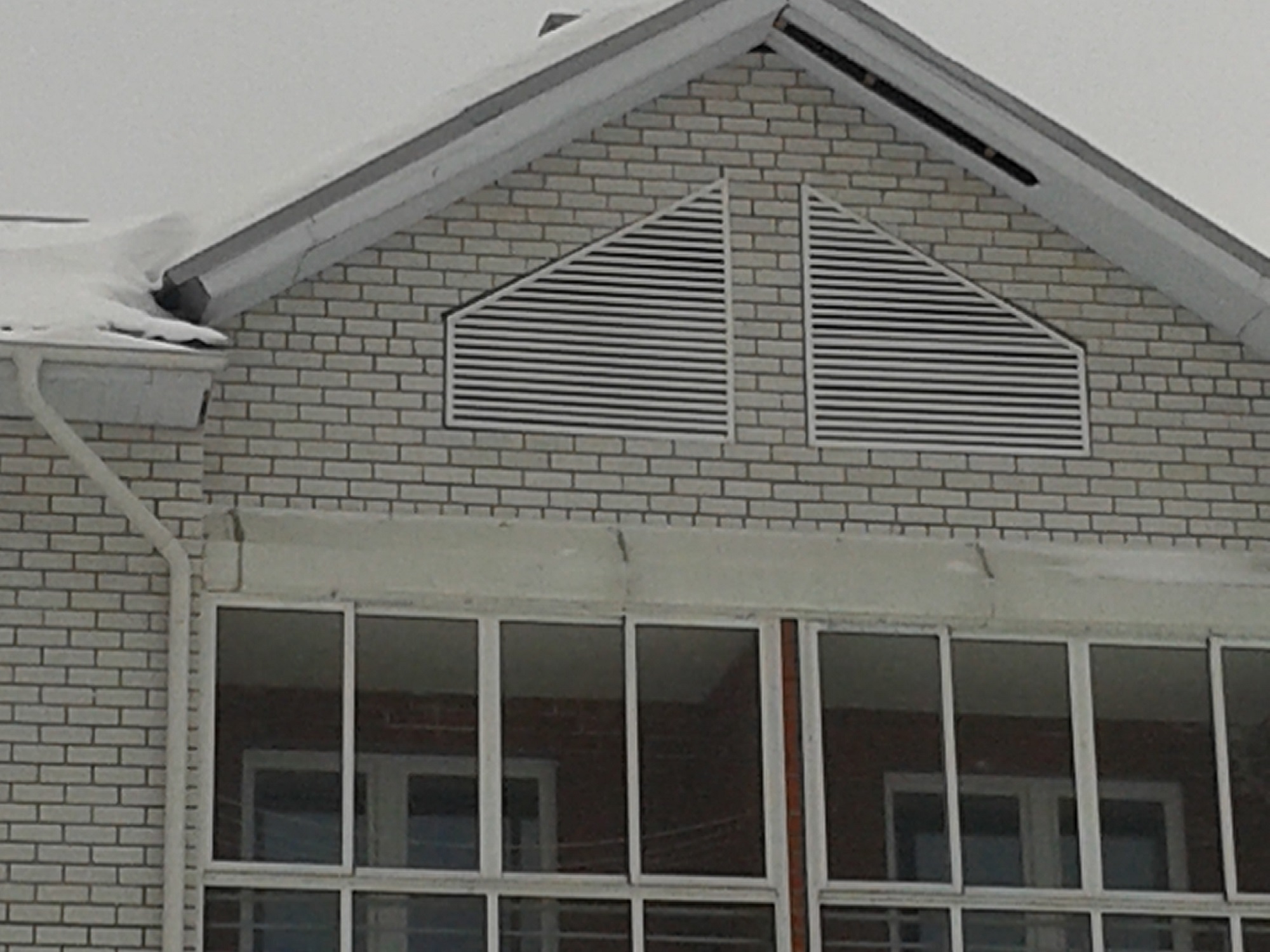 вентиляционные решетки для карнизов крыши